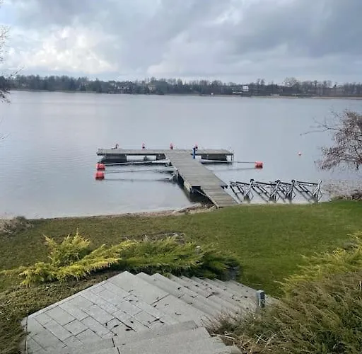 Z Widokiem Na Jezioro Рыдзево